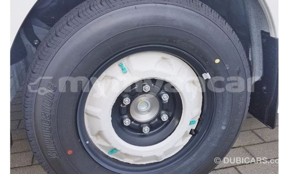 Buy Import Toyota Hiace White Car in Import - Dubai in Ayeyarwady Buy Import Toyota Hiace White Car in Import - Dubai in Ayeyarwady