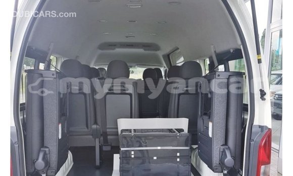 Buy Import Toyota Hiace White Car in Import - Dubai in Ayeyarwady Buy Import Toyota Hiace White Car in Import - Dubai in Ayeyarwady