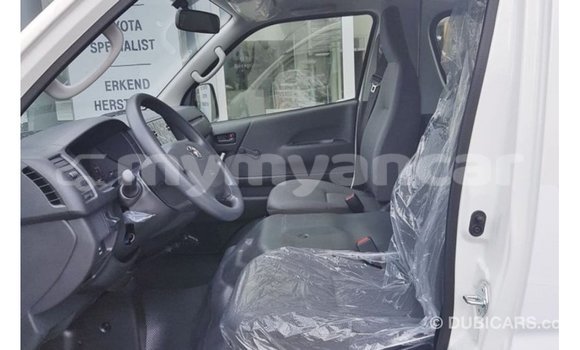 Buy Import Toyota Hiace White Car in Import - Dubai in Ayeyarwady Buy Import Toyota Hiace White Car in Import - Dubai in Ayeyarwady