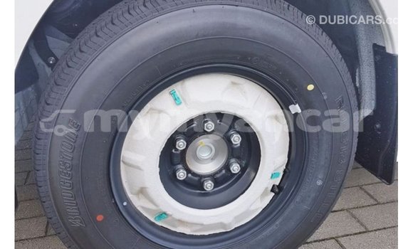 Buy Import Toyota Hiace White Car in Import - Dubai in Ayeyarwady Buy Import Toyota Hiace White Car in Import - Dubai in Ayeyarwady