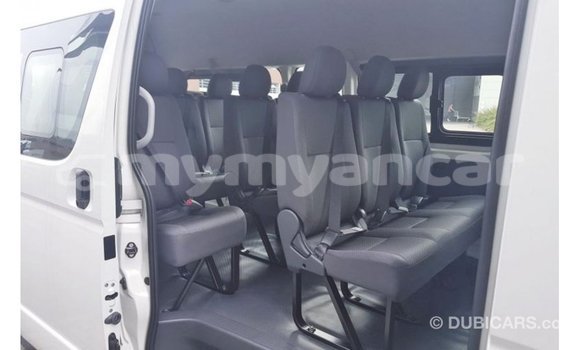 Buy Import Toyota Hiace White Car in Import - Dubai in Ayeyarwady Buy Import Toyota Hiace White Car in Import - Dubai in Ayeyarwady