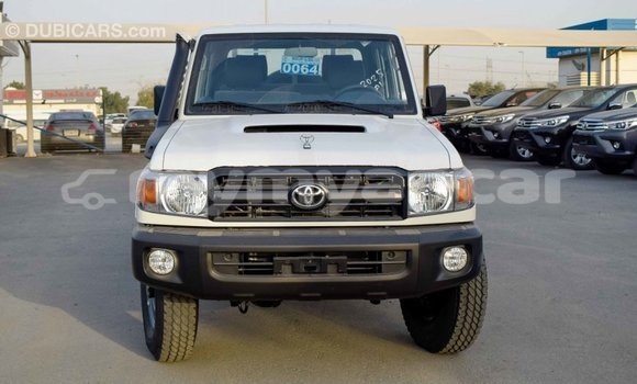 Buy Import Toyota Land Cruiser White Car in Import - Dubai in Ayeyarwady Buy Import Toyota Land Cruiser White Car in Import - Dubai in Ayeyarwady