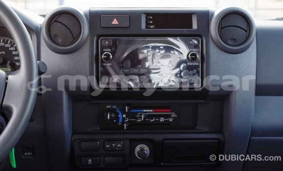 Buy Import Toyota Land Cruiser White Car in Import - Dubai in Ayeyarwady Buy Import Toyota Land Cruiser White Car in Import - Dubai in Ayeyarwady