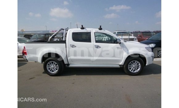 Acheter Import Voiture Toyota Hilux Blanc à Import - Dubai, #<Region:0x000000000c5121b8> Acheter Import Voiture Toyota Hilux Blanc à Import - Dubai, #<Region:0x000000000c5121b8>