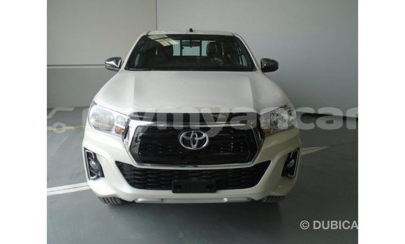 Buy Import Toyota Hilux White Car in Import - Dubai in Ayeyarwady Buy Import Toyota Hilux White Car in Import - Dubai in Ayeyarwady