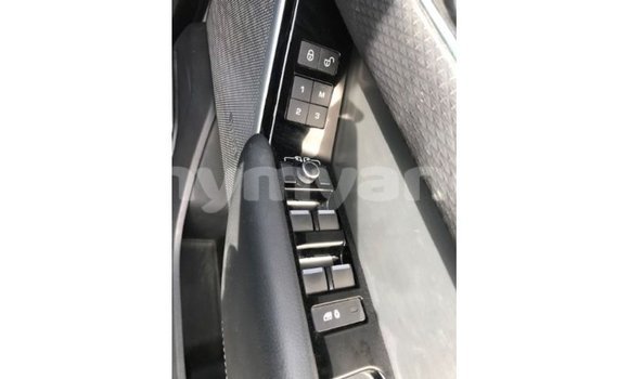 သွင်းကုန် Land Rover Range Rover White ကား Import - Dubai Ayeyarwady သွင်းကုန် Land Rover Range Rover White ကား Import - Dubai Ayeyarwady