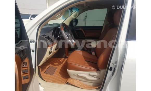 Buy Import Toyota Land Cruiser White Car in Import - Dubai in Ayeyarwady Buy Import Toyota Land Cruiser White Car in Import - Dubai in Ayeyarwady