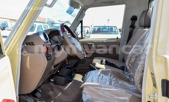 Buy Import Toyota Land Cruiser Beige Car in Import - Dubai in Ayeyarwady Buy Import Toyota Land Cruiser Beige Car in Import - Dubai in Ayeyarwady