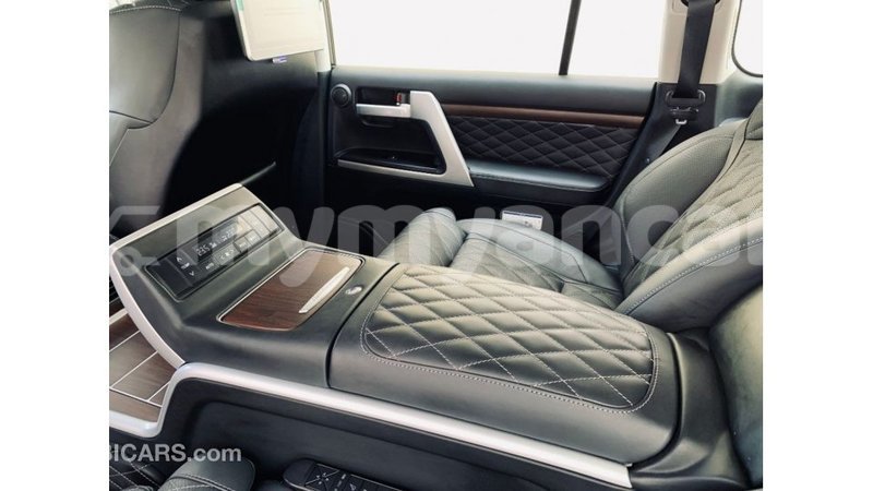 Big with watermark toyota land cruiser ayeyarwady import dubai 3046