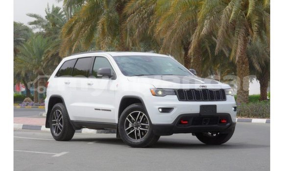 Acheter Import Voiture Jeep Grand Cherokee Blanc à Import - Dubai, #<Region:0x000000000c5121b8>