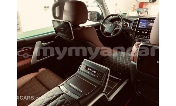 Buy Import Toyota Land Cruiser Black Car in Import - Dubai in Ayeyarwady Buy Import Toyota Land Cruiser Black Car in Import - Dubai in Ayeyarwady