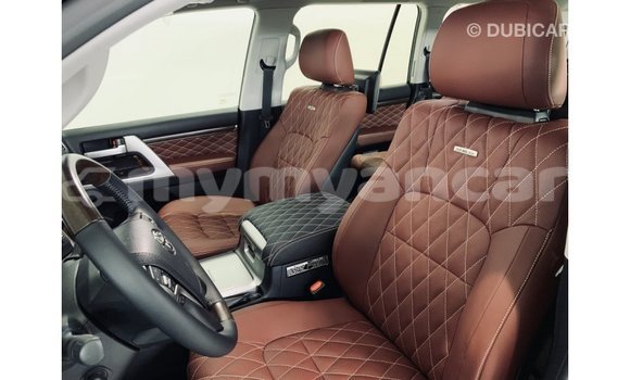 Buy Import Toyota Land Cruiser Black Car in Import - Dubai in Ayeyarwady Buy Import Toyota Land Cruiser Black Car in Import - Dubai in Ayeyarwady