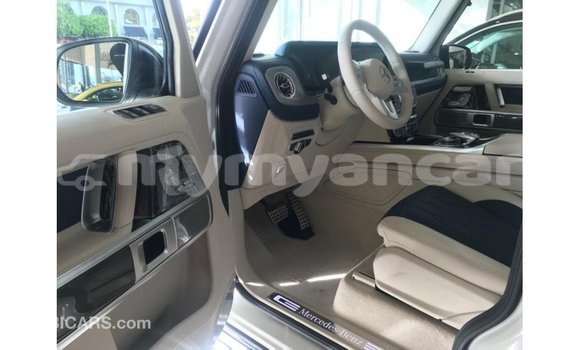 Buy Import Mercedes-Benz 190 (W201) White Car in Import - Dubai in Ayeyarwady Buy Import Mercedes-Benz 190 (W201) White Car in Import - Dubai in Ayeyarwady