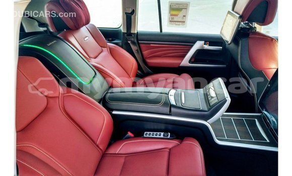 Buy Import Toyota Land Cruiser Black Car in Import - Dubai in Ayeyarwady Buy Import Toyota Land Cruiser Black Car in Import - Dubai in Ayeyarwady