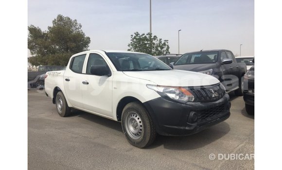 Acheter Import Voiture Mitsubishi L200 Blanc à Import - Dubai, #<Region:0x000000000c5121b8>