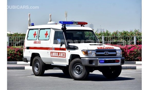 Buy Import Toyota Land Cruiser White Car in Import - Dubai in Ayeyarwady Buy Import Toyota Land Cruiser White Car in Import - Dubai in Ayeyarwady