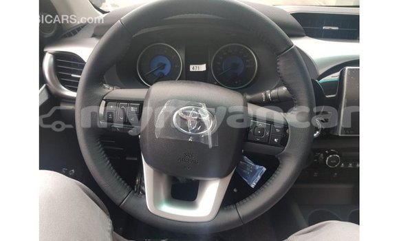 Buy Import Toyota Hilux Other Car in Import - Dubai in Ayeyarwady Buy Import Toyota Hilux Other Car in Import - Dubai in Ayeyarwady