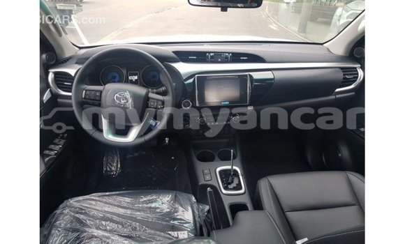 Buy Import Toyota Hilux Other Car in Import - Dubai in Ayeyarwady Buy Import Toyota Hilux Other Car in Import - Dubai in Ayeyarwady