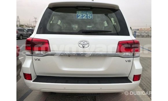 Buy Import Toyota Land Cruiser White Car in Import - Dubai in Ayeyarwady Buy Import Toyota Land Cruiser White Car in Import - Dubai in Ayeyarwady