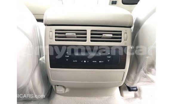 Acheter Import Voiture Toyota Land Cruiser Blanc à Import - Dubai, #<Region:0x000000000c5121b8> Acheter Import Voiture Toyota Land Cruiser Blanc à Import - Dubai, #<Region:0x000000000c5121b8>