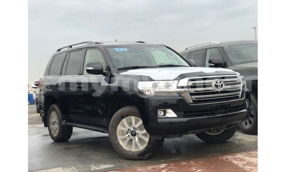 Buy Import Toyota Land Cruiser Black Car in Import - Dubai in Ayeyarwady Buy Import Toyota Land Cruiser Black Car in Import - Dubai in Ayeyarwady