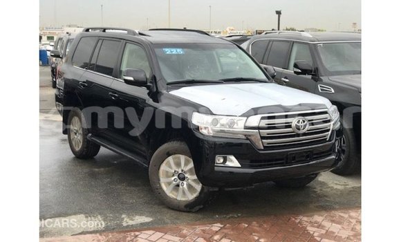 Buy Import Toyota Land Cruiser Black Car in Import - Dubai in Ayeyarwady Buy Import Toyota Land Cruiser Black Car in Import - Dubai in Ayeyarwady