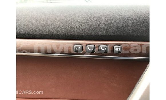 သွင်းကုန် Toyota Land Cruiser Black ကား Import - Dubai Ayeyarwady သွင်းကုန် Toyota Land Cruiser Black ကား Import - Dubai Ayeyarwady