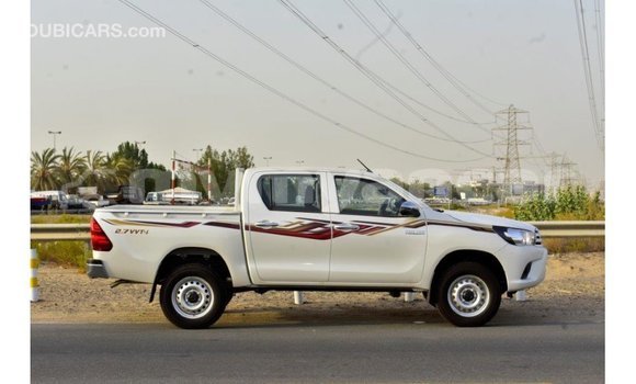 Buy Import Toyota Hilux White Car in Import - Dubai in Ayeyarwady Buy Import Toyota Hilux White Car in Import - Dubai in Ayeyarwady