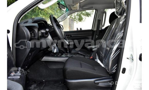 Buy Import Toyota Hilux White Car in Import - Dubai in Ayeyarwady Buy Import Toyota Hilux White Car in Import - Dubai in Ayeyarwady