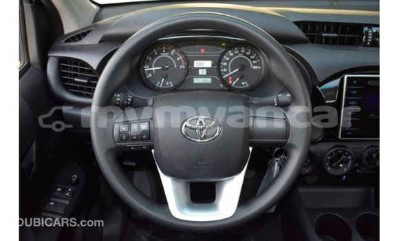 Buy Import Toyota Hilux White Car in Import - Dubai in Ayeyarwady Buy Import Toyota Hilux White Car in Import - Dubai in Ayeyarwady