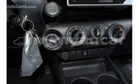 Buy Import Toyota Hilux White Car in Import - Dubai in Ayeyarwady Buy Import Toyota Hilux White Car in Import - Dubai in Ayeyarwady