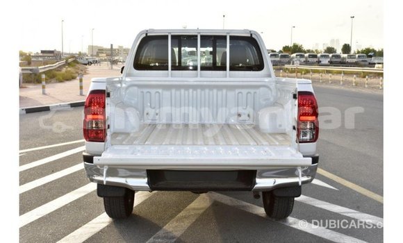 Buy Import Toyota Hilux White Car in Import - Dubai in Ayeyarwady Buy Import Toyota Hilux White Car in Import - Dubai in Ayeyarwady