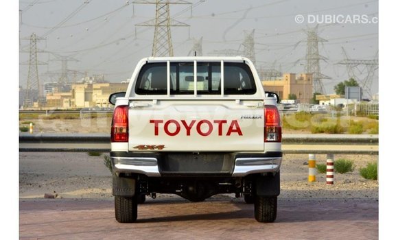 Buy Import Toyota Hilux White Car in Import - Dubai in Ayeyarwady Buy Import Toyota Hilux White Car in Import - Dubai in Ayeyarwady