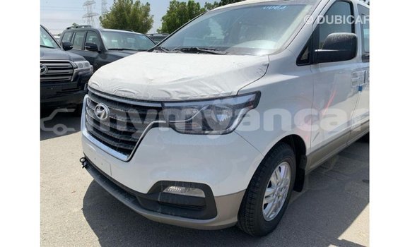 Buy Import Hyundai Accent White Car in Import - Dubai in Ayeyarwady Buy Import Hyundai Accent White Car in Import - Dubai in Ayeyarwady