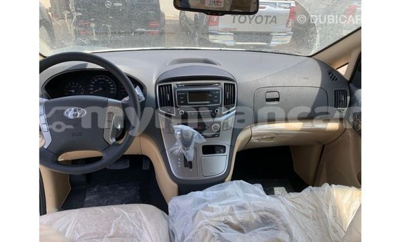 Buy Import Hyundai Accent White Car in Import - Dubai in Ayeyarwady Buy Import Hyundai Accent White Car in Import - Dubai in Ayeyarwady