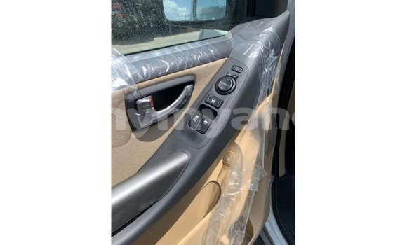 Buy Import Hyundai Accent White Car in Import - Dubai in Ayeyarwady Buy Import Hyundai Accent White Car in Import - Dubai in Ayeyarwady