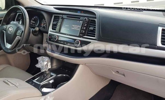 Acheter Import Voiture Toyota Highlander Noir à Import - Dubai, #<Region:0x000000000c5121b8> Acheter Import Voiture Toyota Highlander Noir à Import - Dubai, #<Region:0x000000000c5121b8>