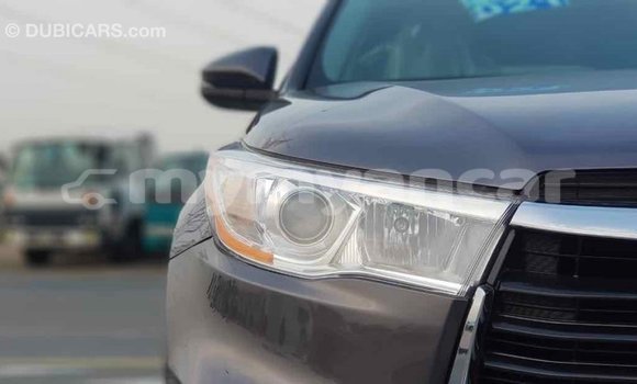 Buy Import Toyota Highlander Other Car in Import - Dubai in Ayeyarwady Buy Import Toyota Highlander Other Car in Import - Dubai in Ayeyarwady