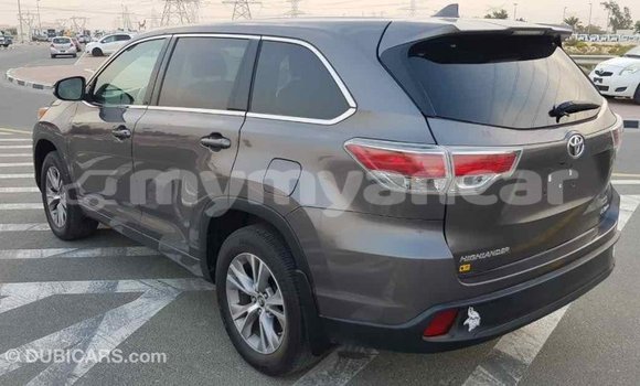 Buy Import Toyota Highlander Other Car in Import - Dubai in Ayeyarwady Buy Import Toyota Highlander Other Car in Import - Dubai in Ayeyarwady