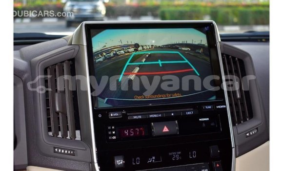Buy Import Toyota Land Cruiser White Car in Import - Dubai in Ayeyarwady Buy Import Toyota Land Cruiser White Car in Import - Dubai in Ayeyarwady