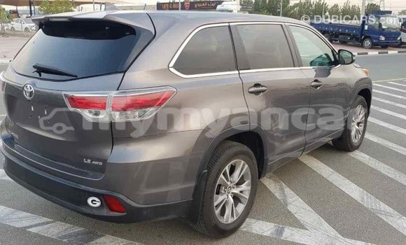 Buy Import Toyota Highlander Other Car in Import - Dubai in Ayeyarwady Buy Import Toyota Highlander Other Car in Import - Dubai in Ayeyarwady