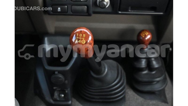 Big with watermark toyota land cruiser ayeyarwady import dubai 3117