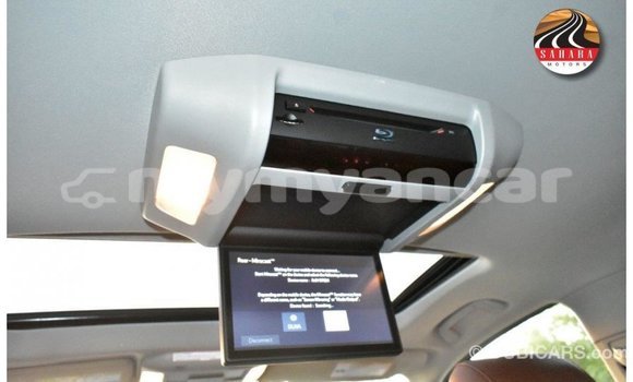 Buy Import Toyota Sequoia White Car in Import - Dubai in Ayeyarwady Buy Import Toyota Sequoia White Car in Import - Dubai in Ayeyarwady