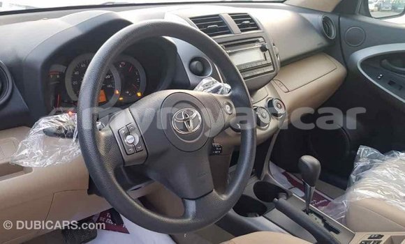 Buy Import Toyota HiAce Brown Truck in Import - Dubai in Ayeyarwady Buy Import Toyota HiAce Brown Truck in Import - Dubai in Ayeyarwady