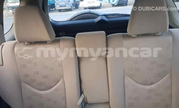 Buy Import Toyota HiAce Brown Truck in Import - Dubai in Ayeyarwady Buy Import Toyota HiAce Brown Truck in Import - Dubai in Ayeyarwady