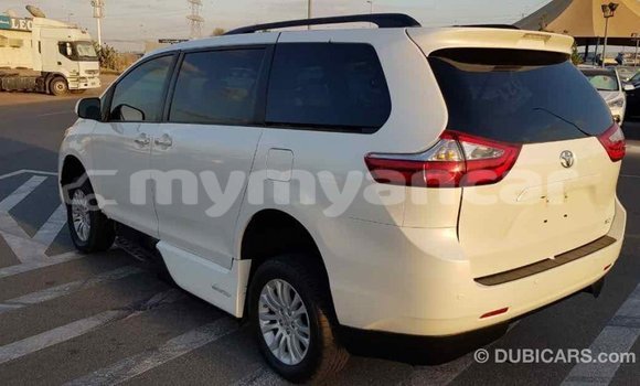 Buy Import Toyota Sienna White Car in Import - Dubai in Ayeyarwady Buy Import Toyota Sienna White Car in Import - Dubai in Ayeyarwady