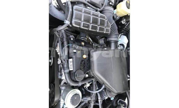 သွင်းကုန် Toyota Prado White ကား Import - Dubai Ayeyarwady သွင်းကုန် Toyota Prado White ကား Import - Dubai Ayeyarwady