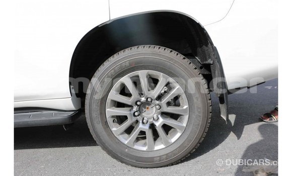 Acheter Import Voiture Toyota Prado Blanc à Import - Dubai, #<Region:0x000000000c5121b8>