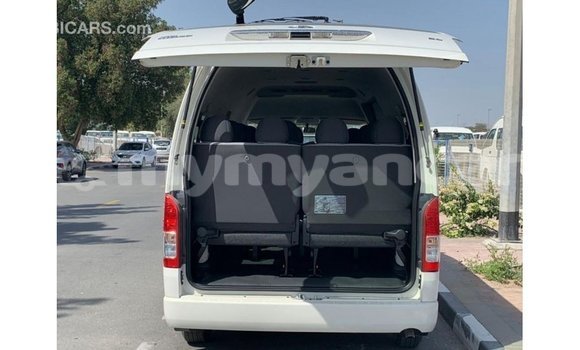 Buy Import Toyota Hiace White Car in Import - Dubai in Ayeyarwady Buy Import Toyota Hiace White Car in Import - Dubai in Ayeyarwady