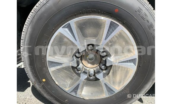 Buy Import Toyota Hiace White Car in Import - Dubai in Ayeyarwady Buy Import Toyota Hiace White Car in Import - Dubai in Ayeyarwady